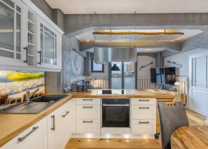 Апартаменты Luett Haven *